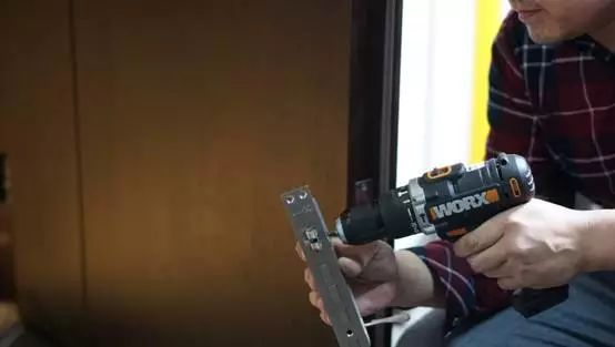 2个月狂换3把指纹锁，所谓智能锁原来是这么回事！