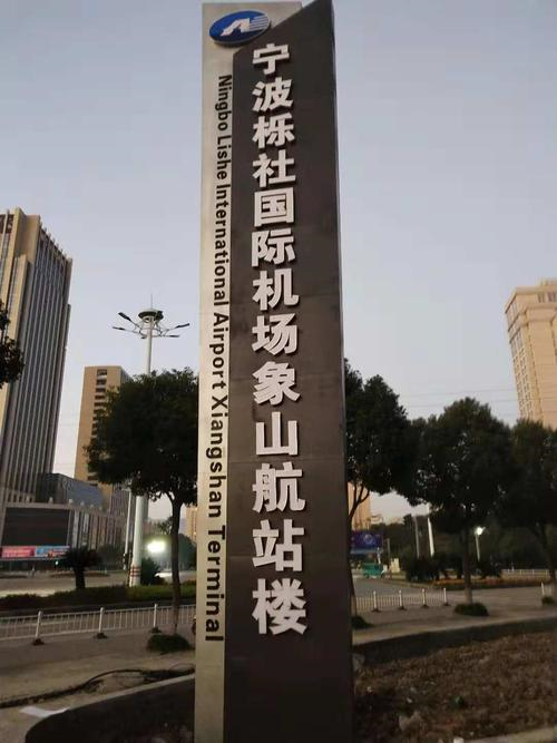 【辟谣】爆火的橡木，真的是好木材吗？为啥中国古代不用？红橡和白橡哪种好？橡胶木和橡木啥关系？怎么选购橡木家具？| 木材知识