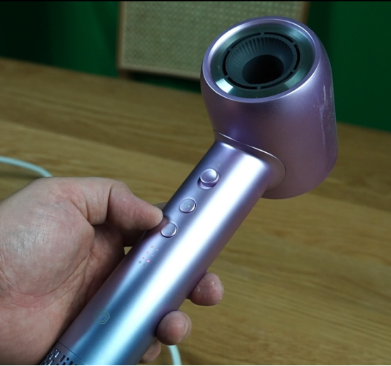 【吹风机选购指南】有些爆款并不值得买！从30到3500元，有啥不一样？高速吹风机是不是智商税？2023年618必看