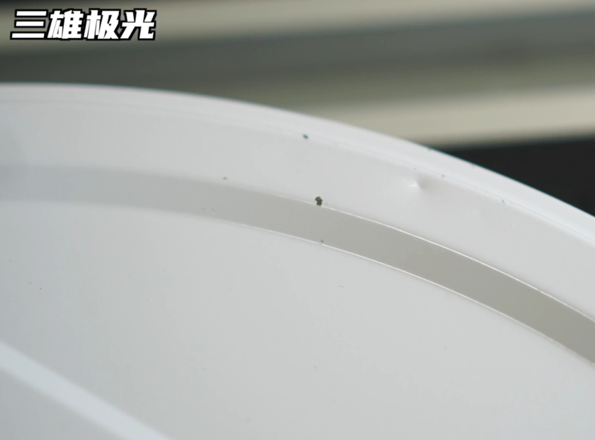 【27倍差价】多少钱的吸顶灯不是智商税?柏曼lipro雷士三雄极光天猫杂牌,频闪照度光谱蓝光显色指数,做工颜值全面拆解分析!
