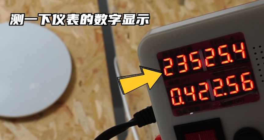 【27倍差价】多少钱的吸顶灯不是智商税?柏曼lipro雷士三雄极光天猫杂牌,频闪照度光谱蓝光显色指数,做工颜值全面拆解分析!
